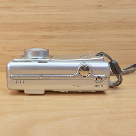 Vintage Canon PowerShot A400 3.2 MP Digital Camera, 2.2x Optical Zoom - Picture 5 of 7
